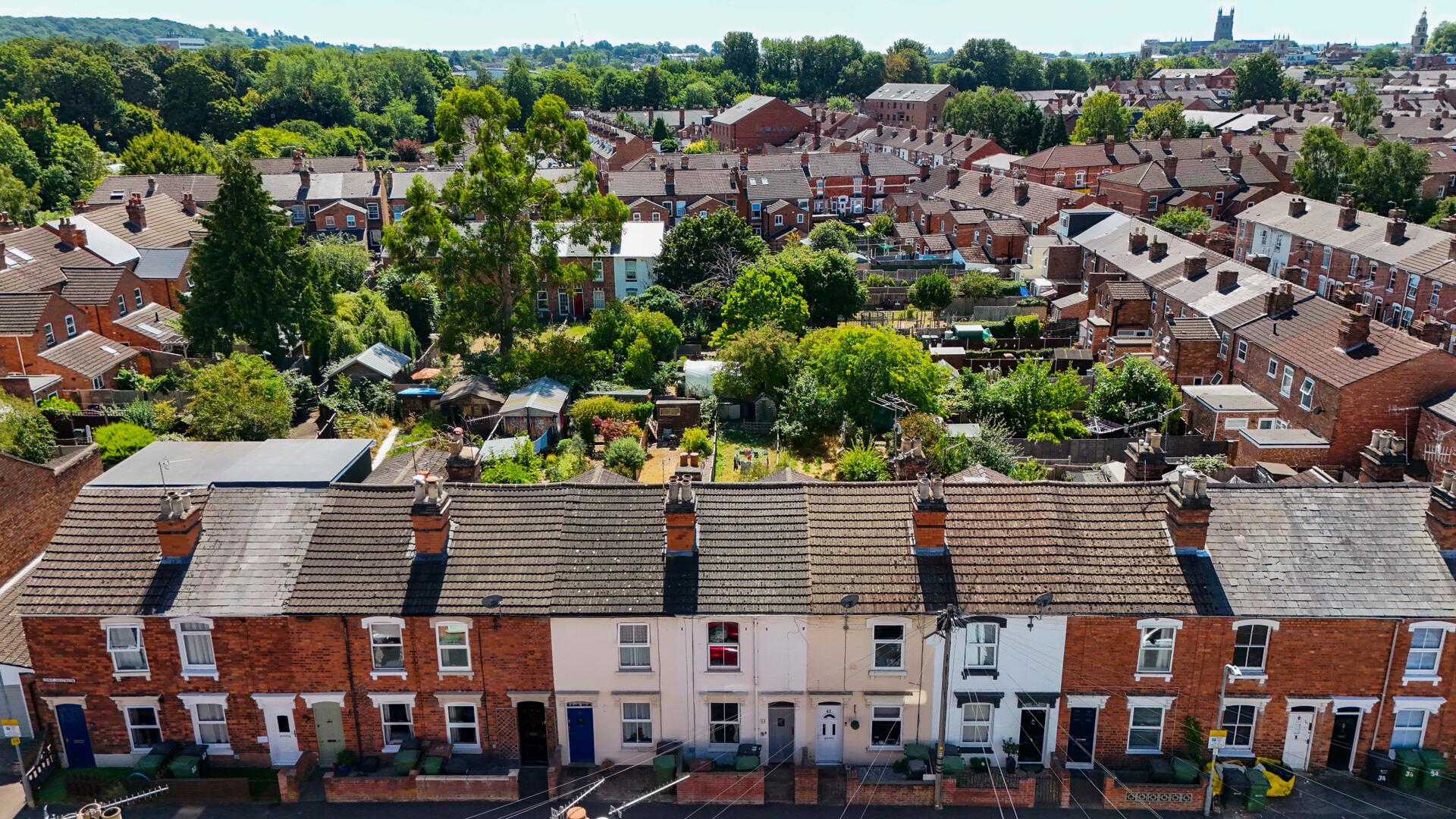 2 bed property in Lower Chestnut Street, Worcester